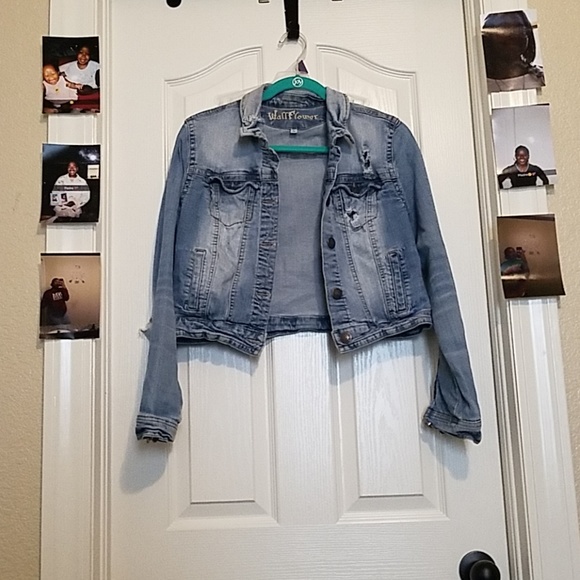 Jean jackets - Picture 2 of 2